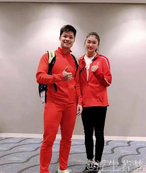 吴艳妮与苏炳添合影曝光,面容变化明显,身高略显差距 吴艳妮与苏炳添合影曝光,面容变化明显,身高略显差距