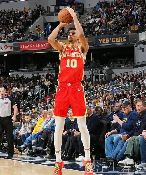 里萨表现平稳，全场贡献10分3篮板2助攻2抢断，命中率9投5中